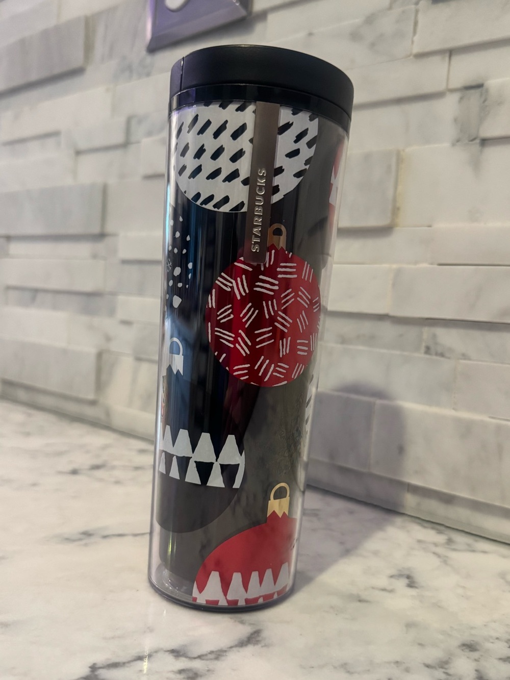 🆕 Starbucks Holiday Tumbler 16oz 🎄